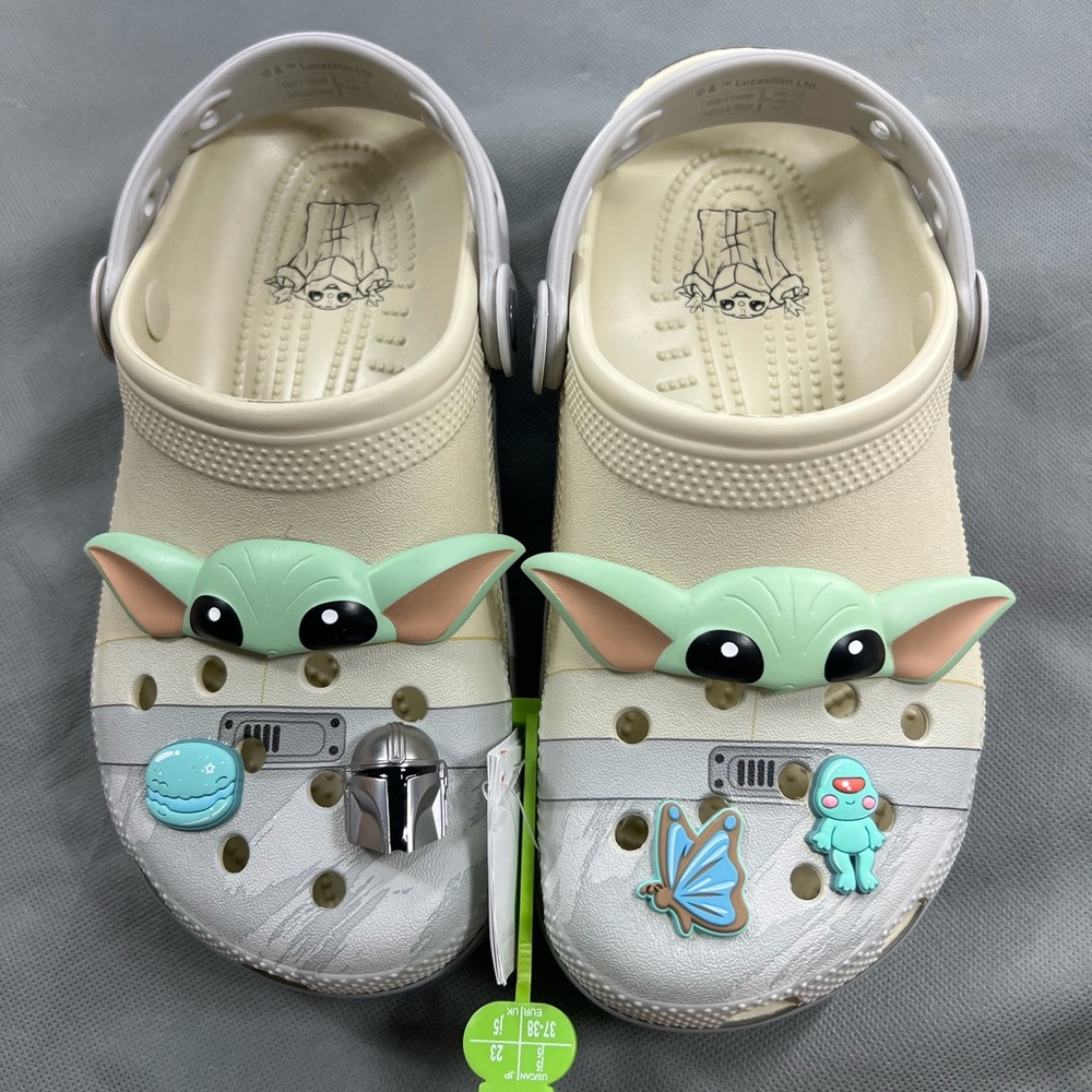 Brand New Crocs Kids' STAR WARS Grogu™ Classic Clog Baby Yoda